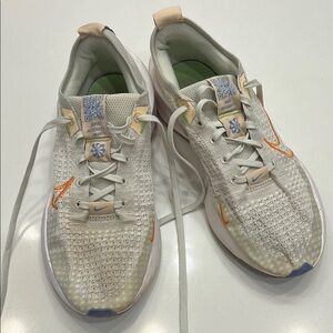 Nike White and Orange Lightweight Sneakers